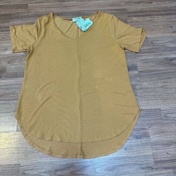 Zenana Short Sleeve V-neck, Mustard Yellow T-Shirt women size Large - Picture 5 of 9